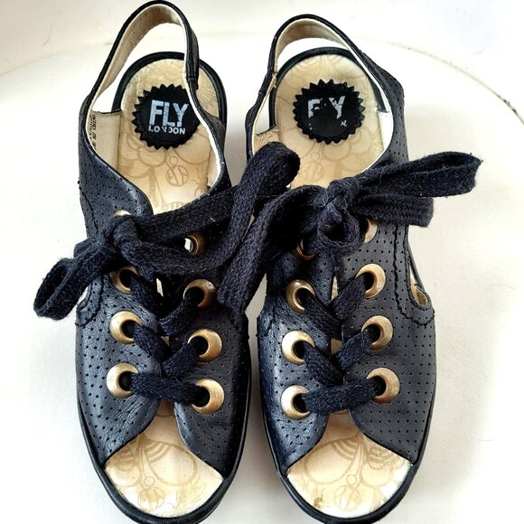 Fly London shoes - Picture 2 of 3